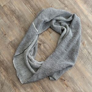 Textured Black and White Knit Infinity Scarf from H&M
